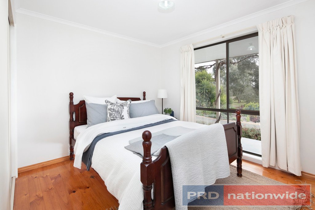 25 Kent Drive HADDON 11