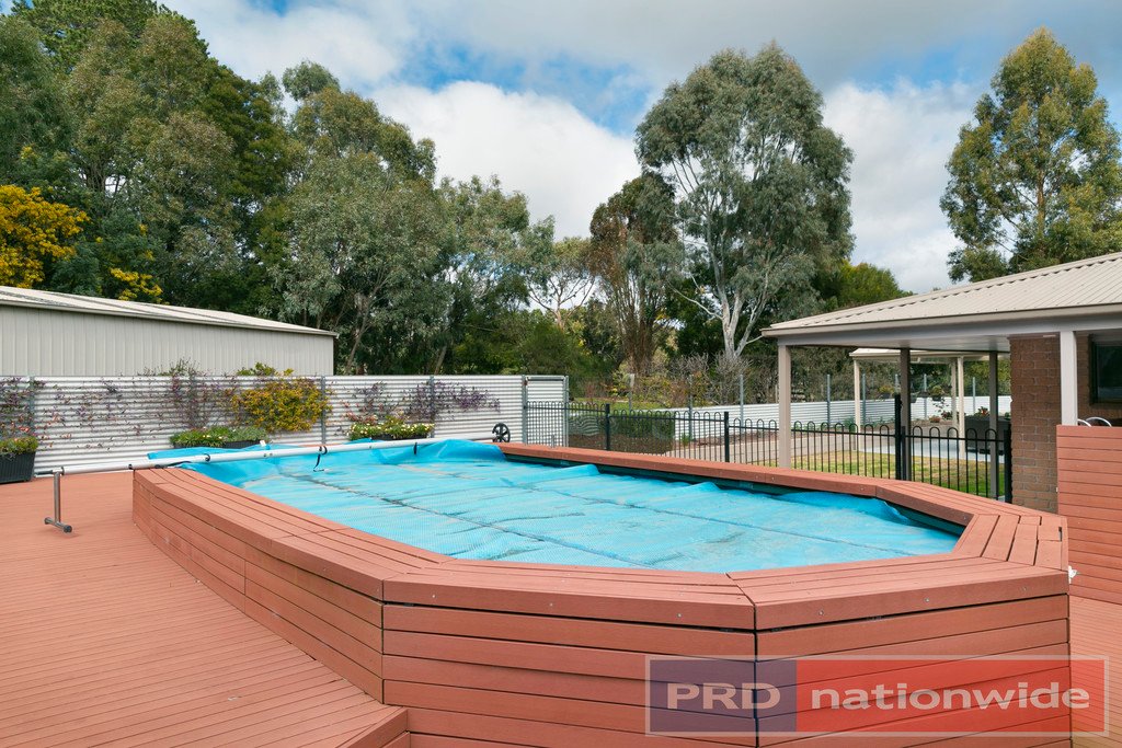 25 Kent Drive HADDON 16