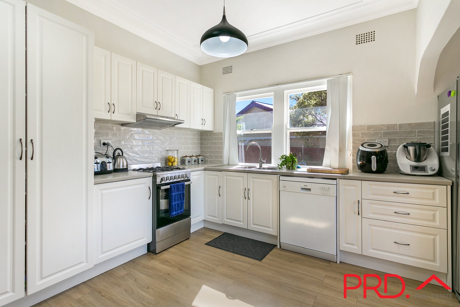 25 Kent Street TAMWORTH 11