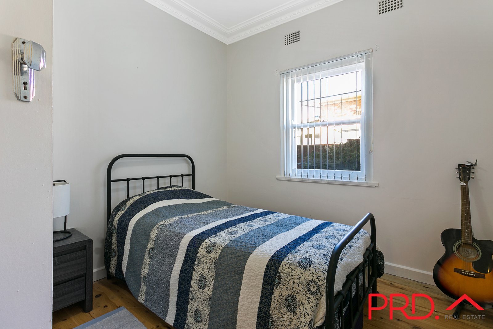 25 Kent Street TAMWORTH 14