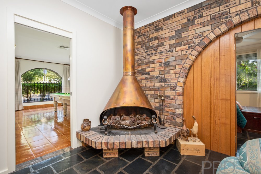 25 Killarney Street THORNTON 9