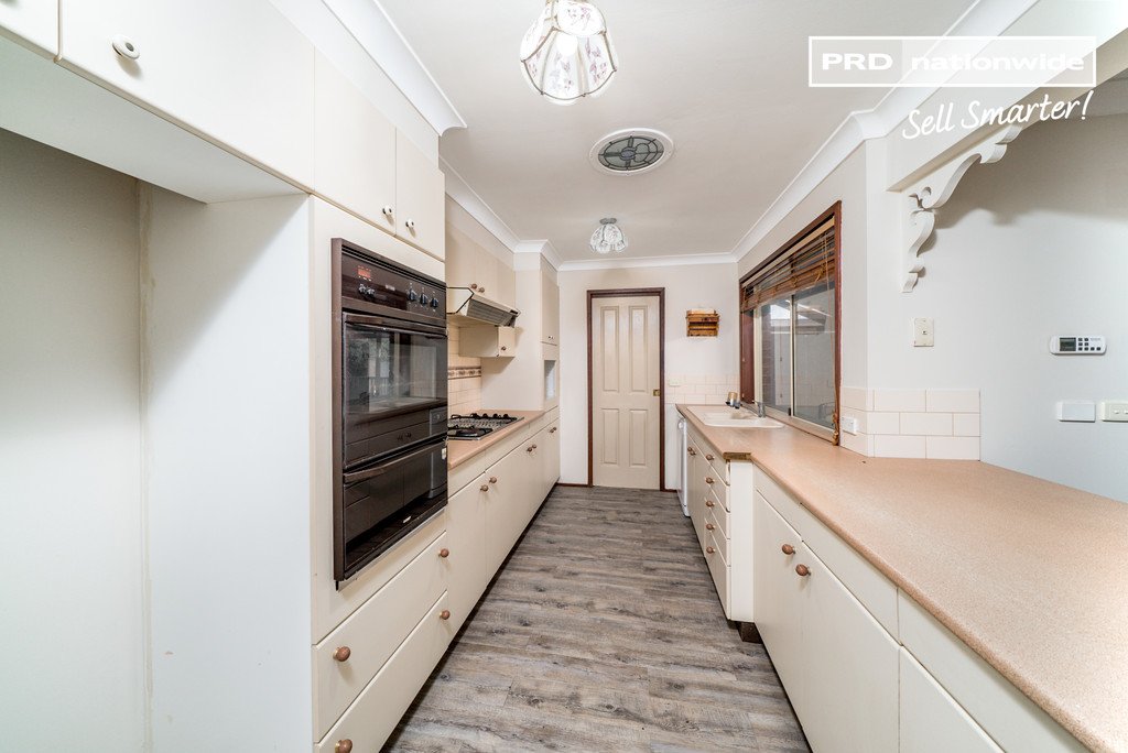 25 Kimberley Drive TATTON 12