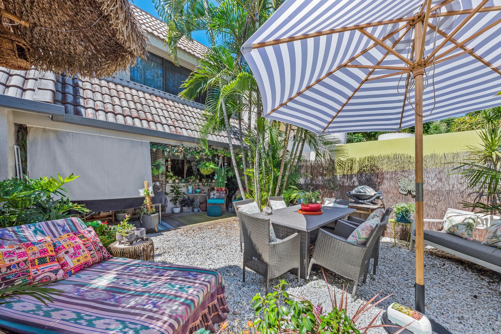 2/5 Lamond St  AIRLIE BEACH 1