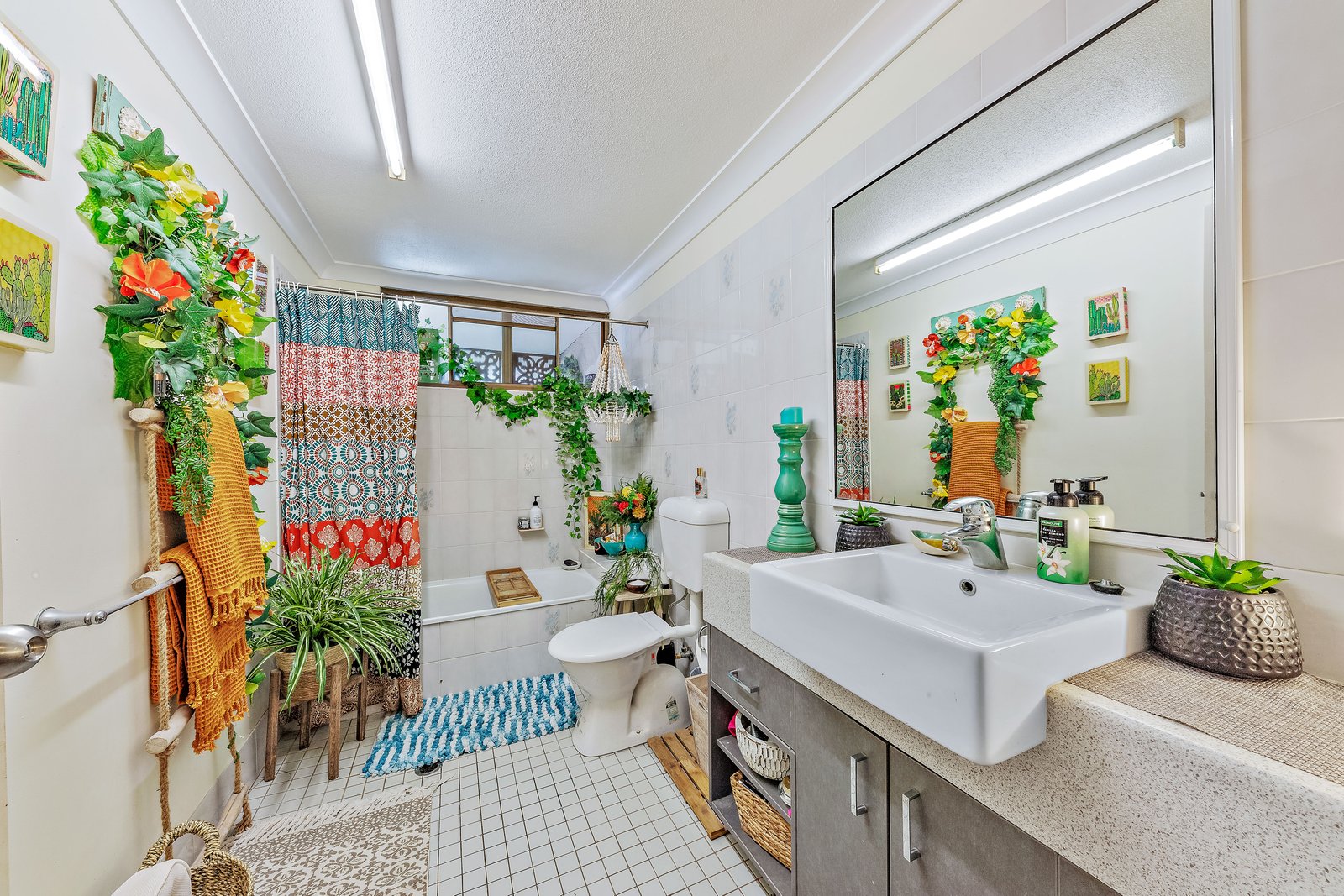 2/5 Lamond St  AIRLIE BEACH 9