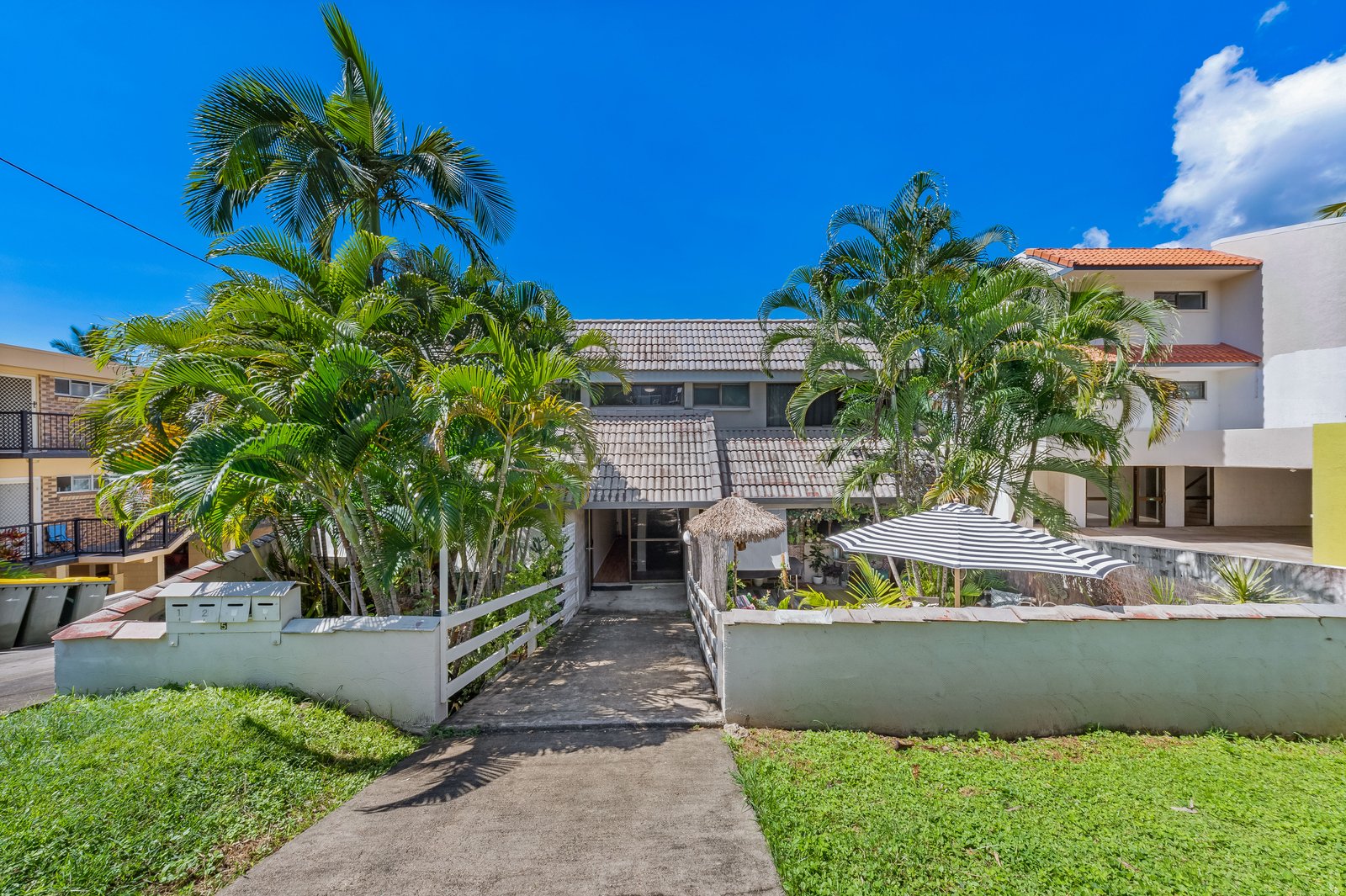 2/5 Lamond St  AIRLIE BEACH 14