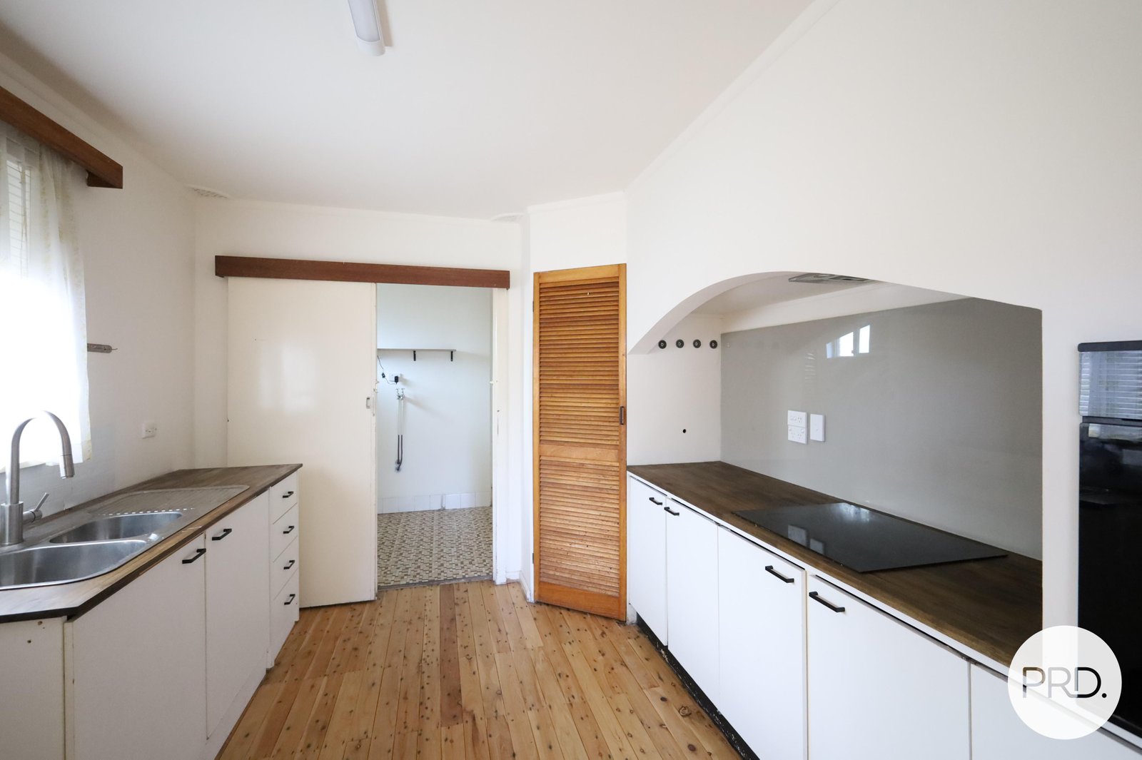 25 Lawson Crescent ORANGE 3