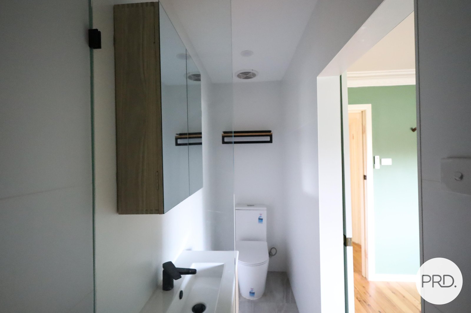 25 Lawson Crescent ORANGE 13