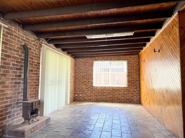 25 Lawson Street SANS SOUCI 5