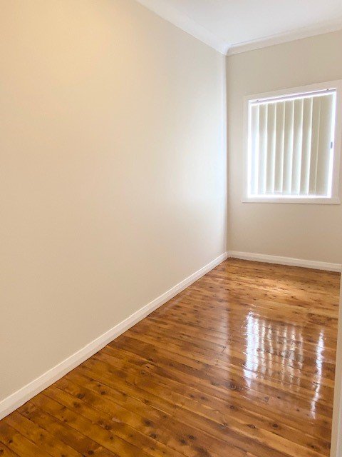 25 Lawson Street SANS SOUCI 8