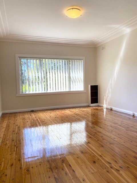 25 Lawson Street SANS SOUCI 11