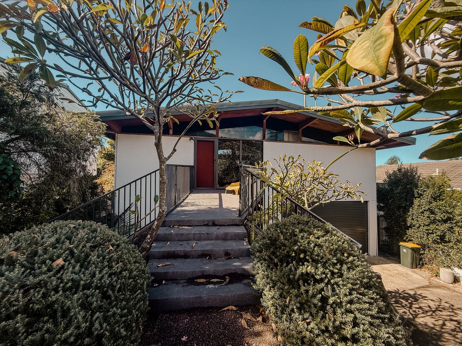 25 Lentara Street FINGAL BAY 2