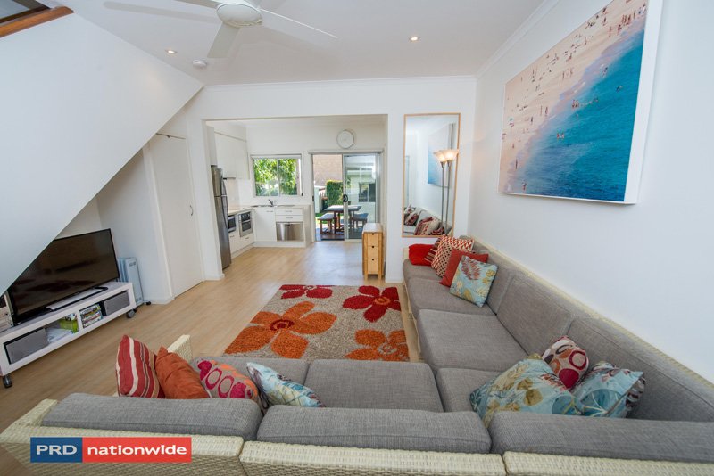 2/5 Lillian Street SHOAL BAY 4