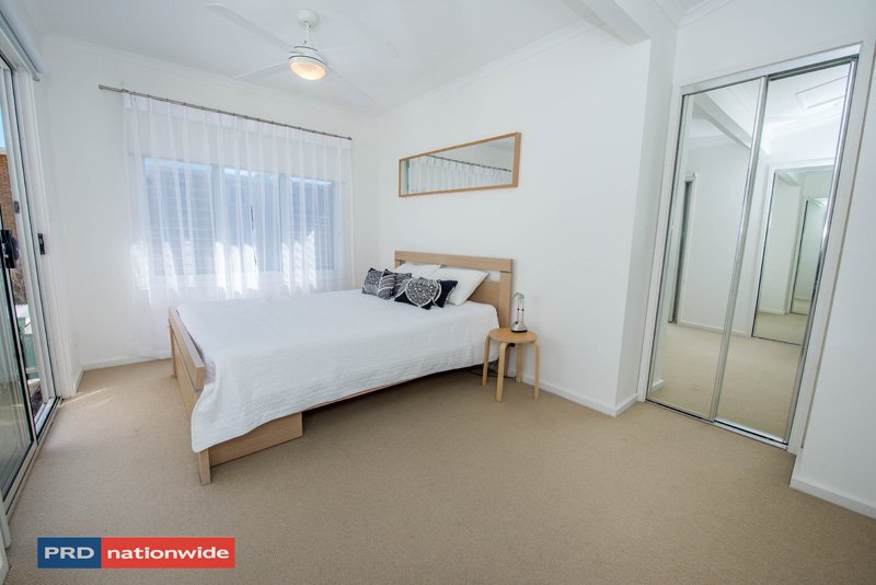 2/5 Lillian Street SHOAL BAY 9