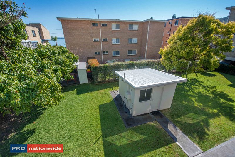 2/5 Lillian Street SHOAL BAY 13
