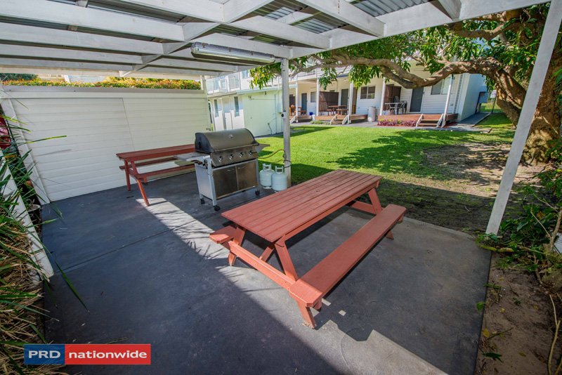 2/5 Lillian Street SHOAL BAY 19