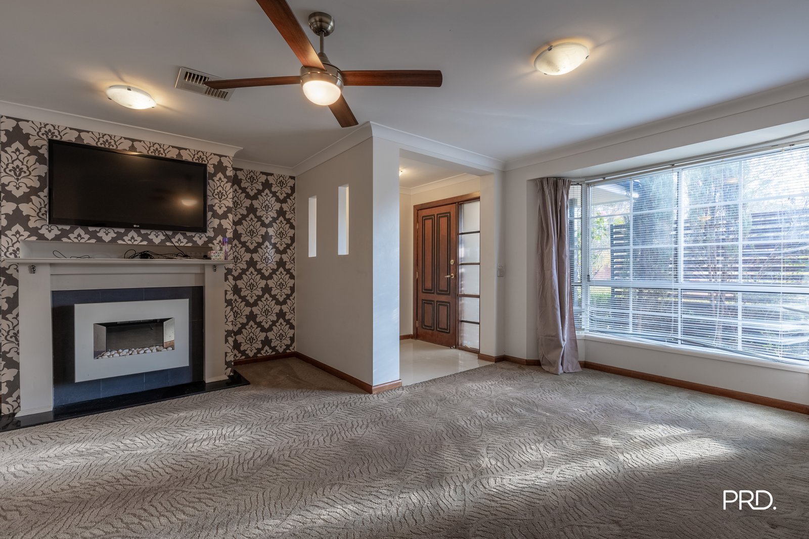 25 Linara Cct  Glenmore Park 5