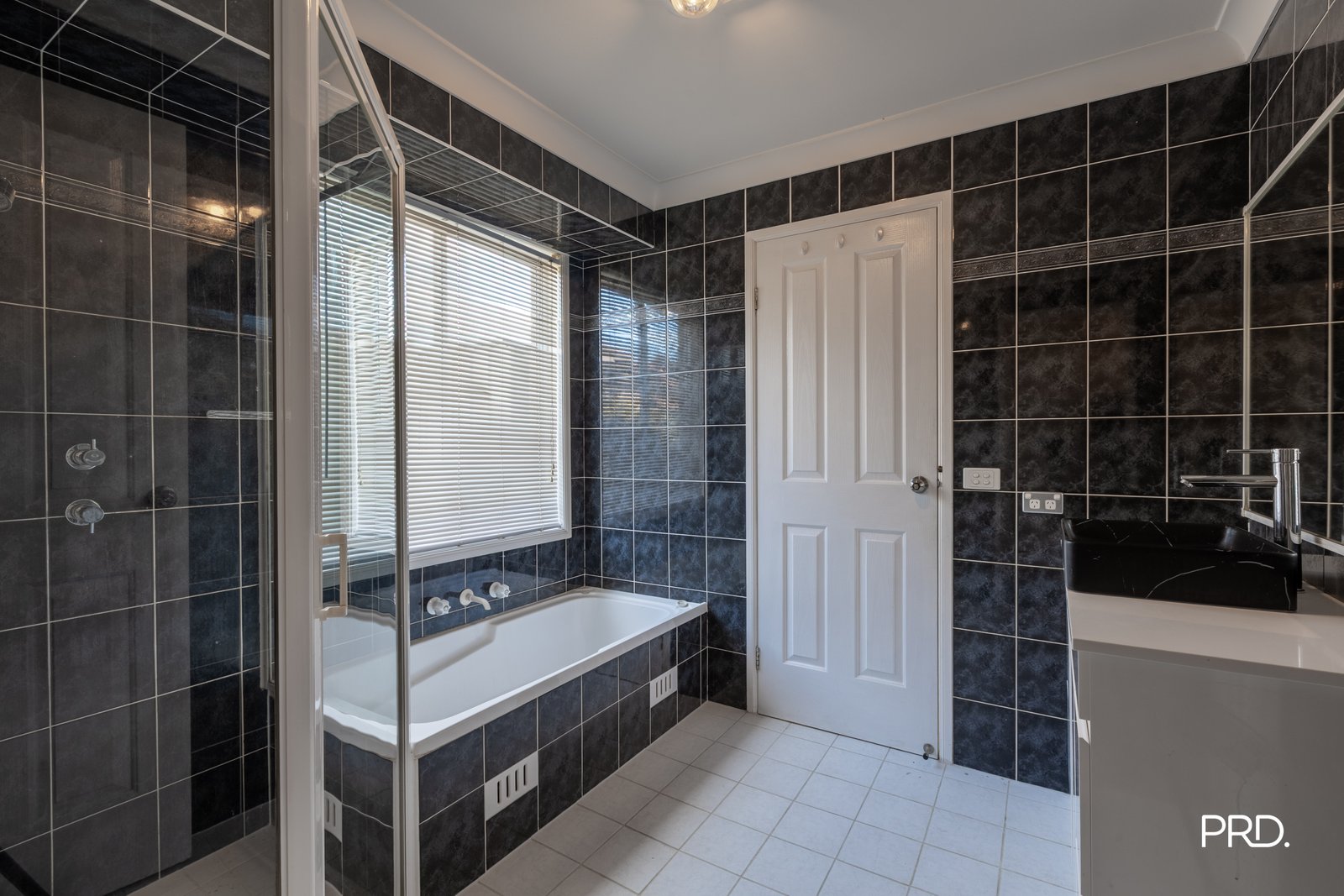 25 Linara Cct  Glenmore Park 7