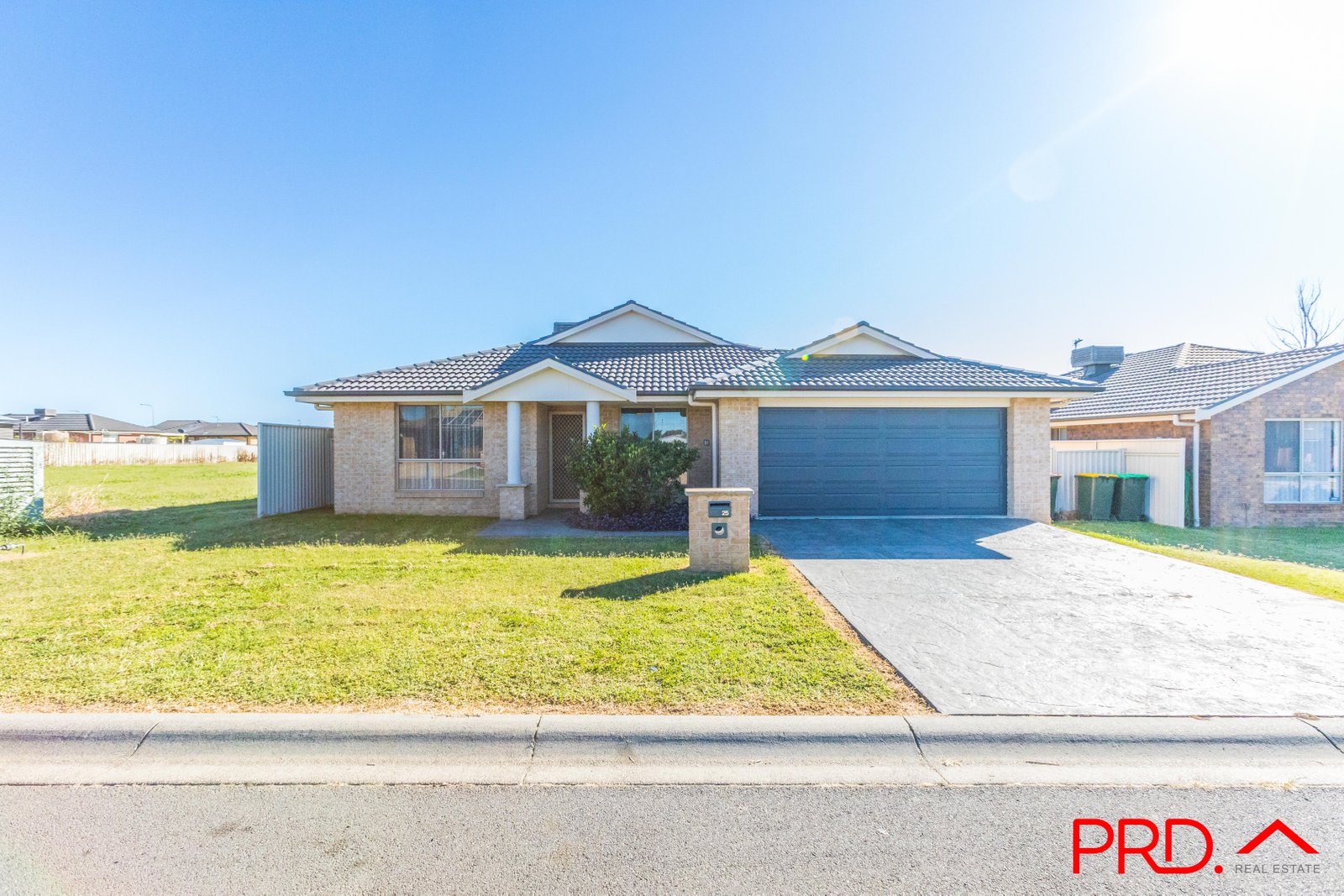 25 Lindsay Road TAMWORTH 1