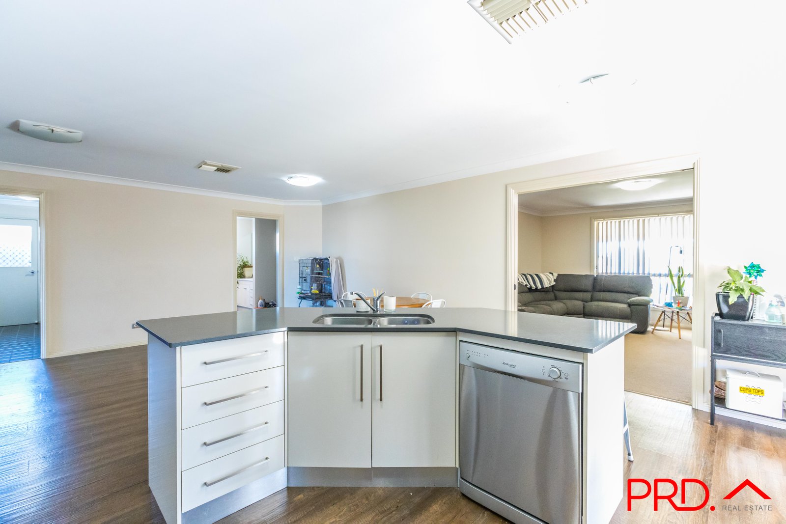 25 Lindsay Road TAMWORTH 10