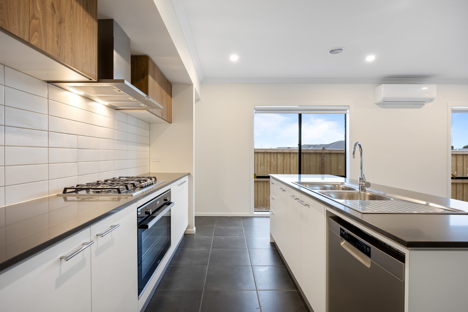 Gallery: 25 Linkage Street