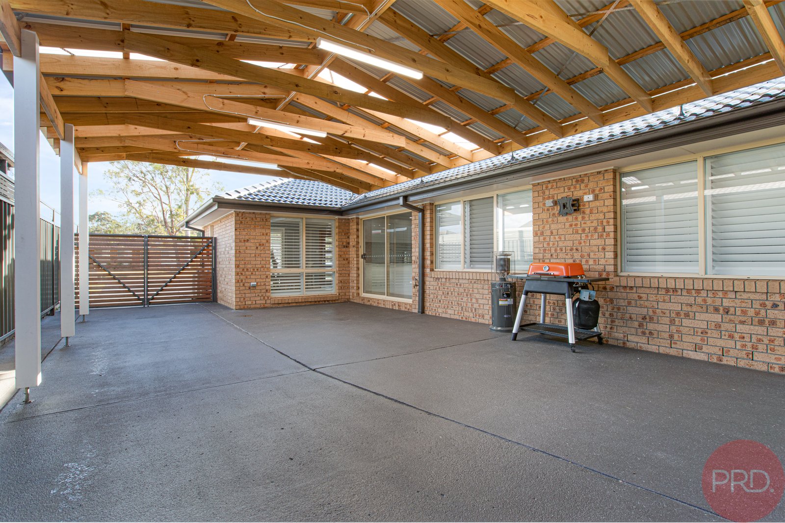 25 Lycett Close METFORD 13