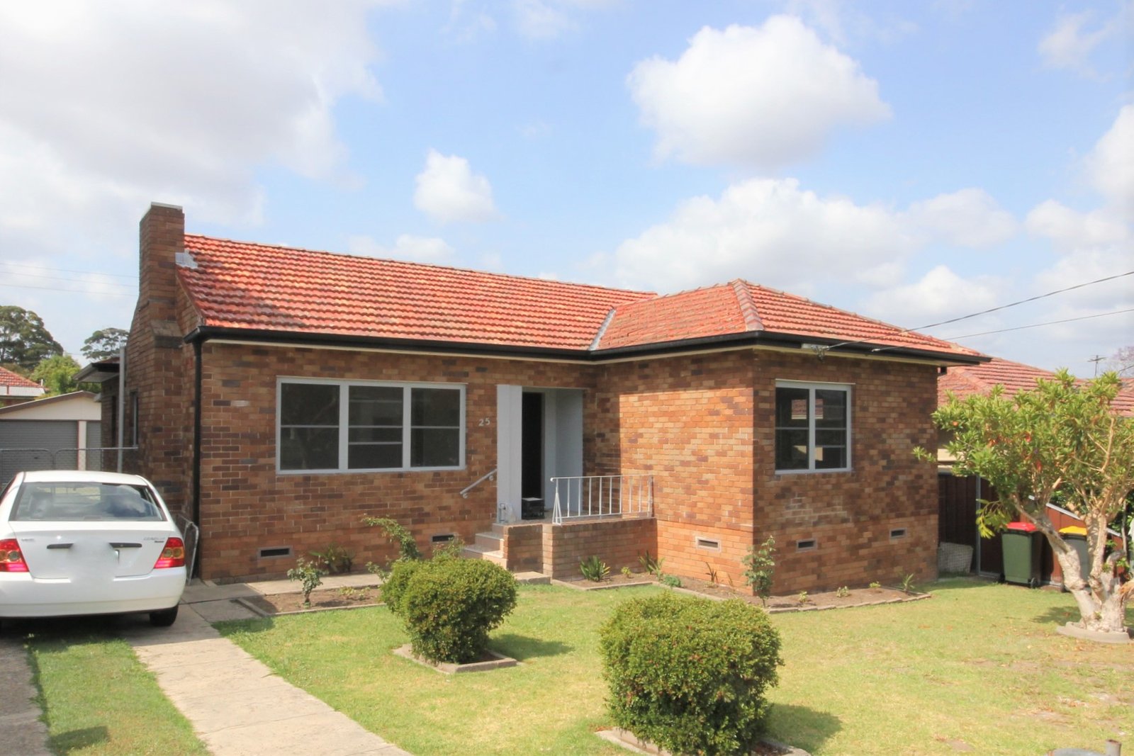 25 Lynesta Street BEXLEY NORTH 1