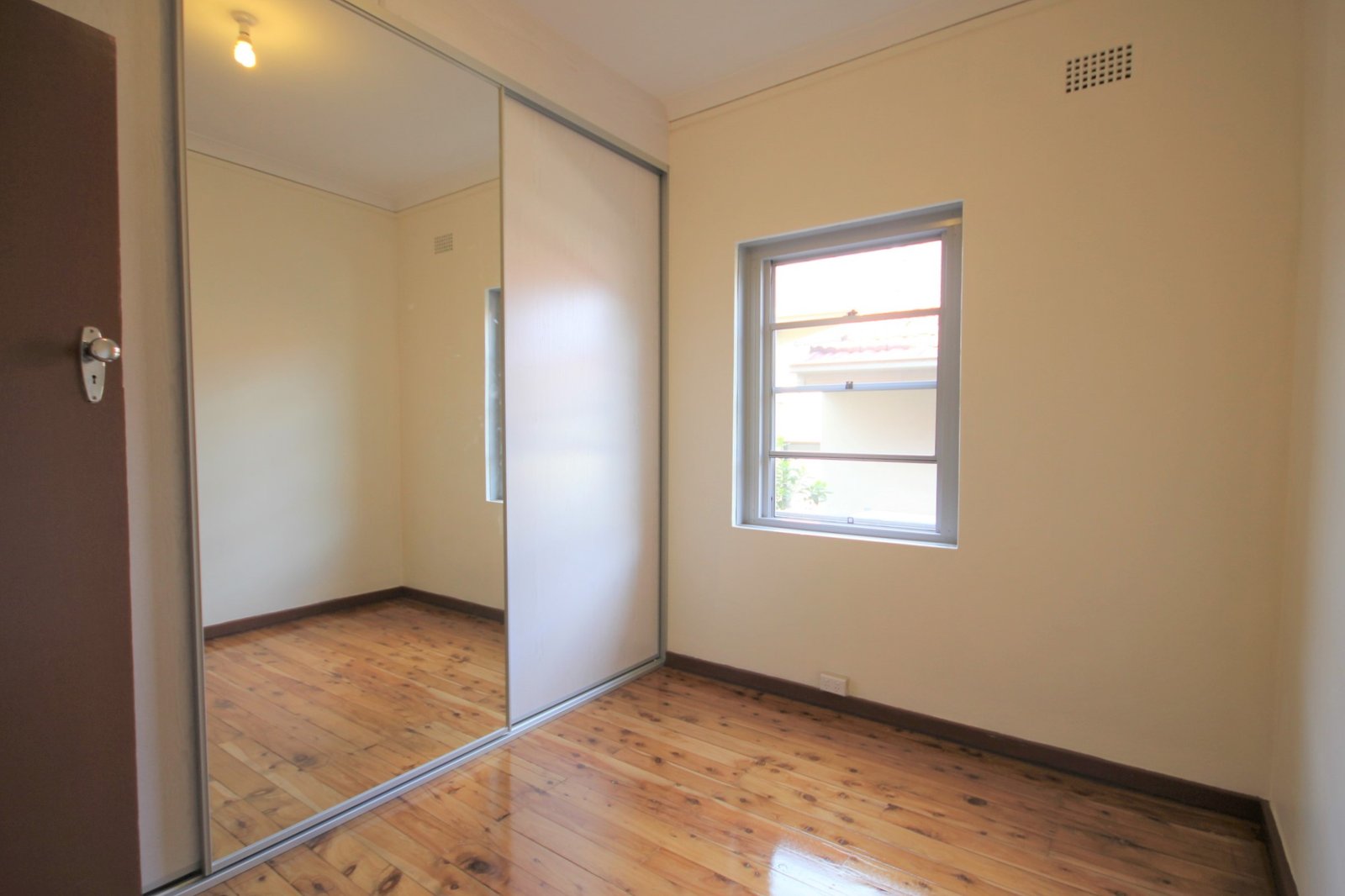 25 Lynesta Street BEXLEY NORTH 6