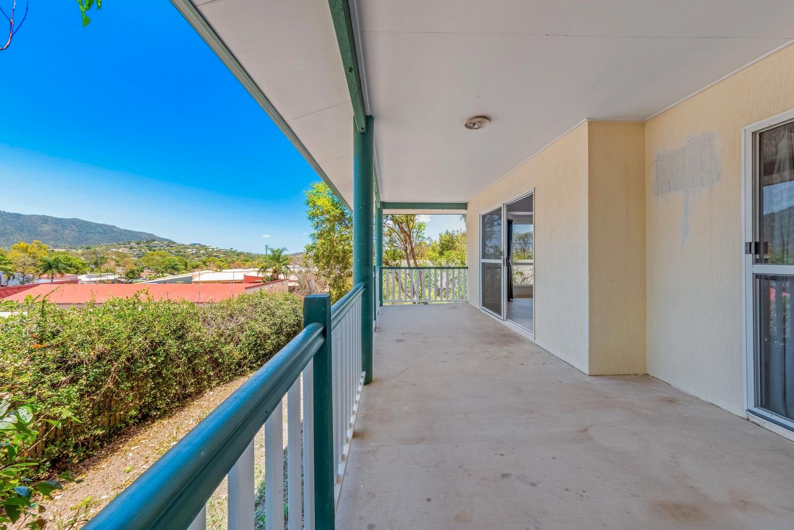 2/5 MacArthur Drive CANNONVALE 3