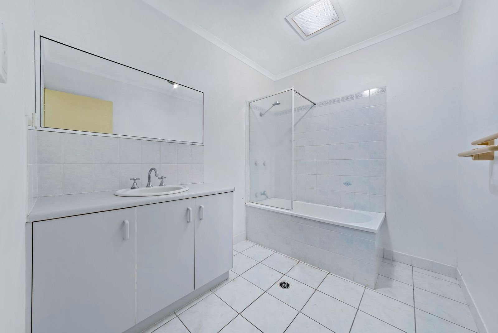 2/5 MacArthur Drive CANNONVALE 9