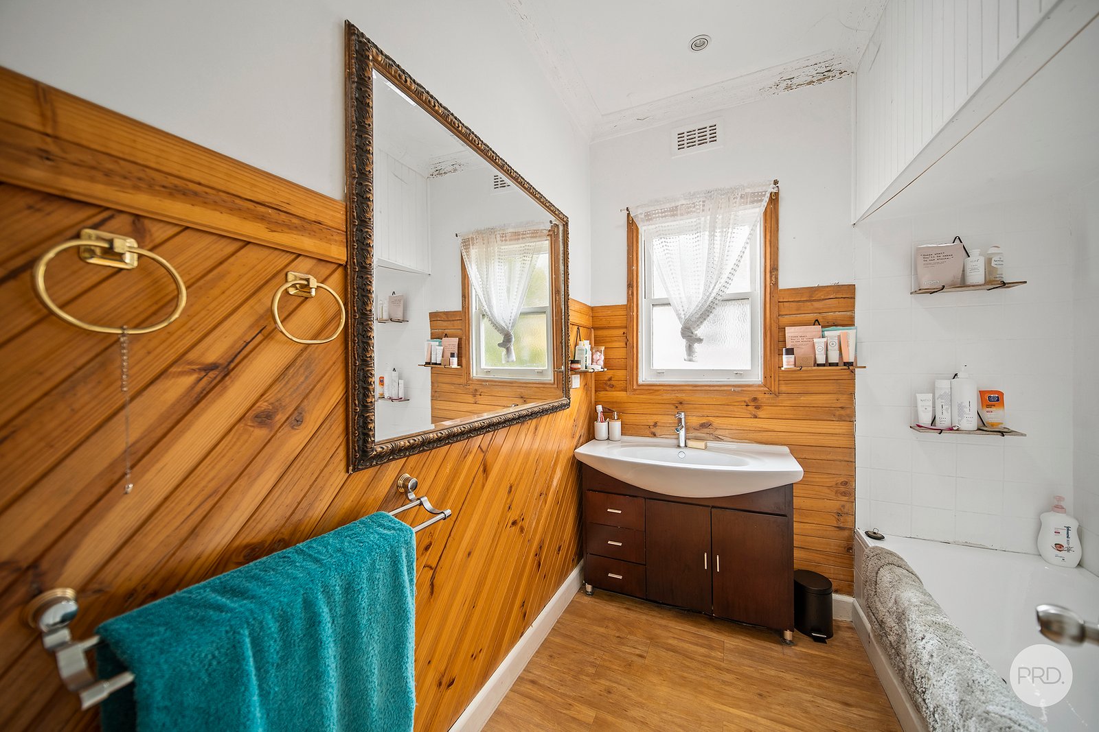 25 Mahon Avenue KENNINGTON 7