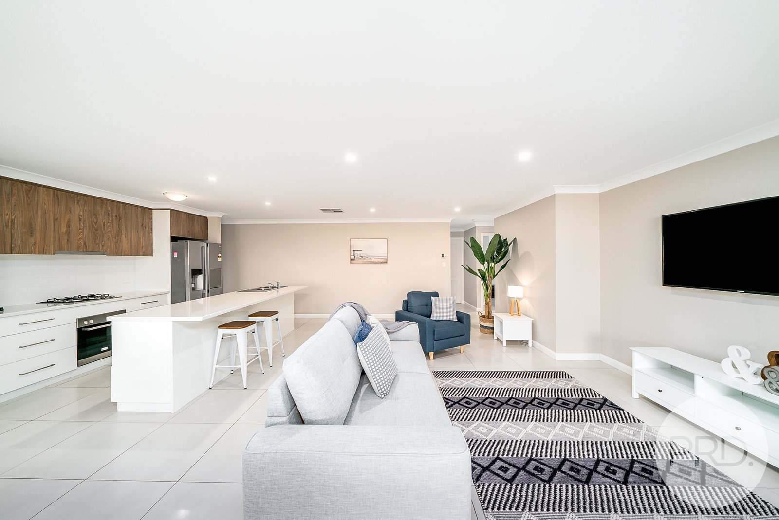 25 Maitland Drive ESTELLA 4