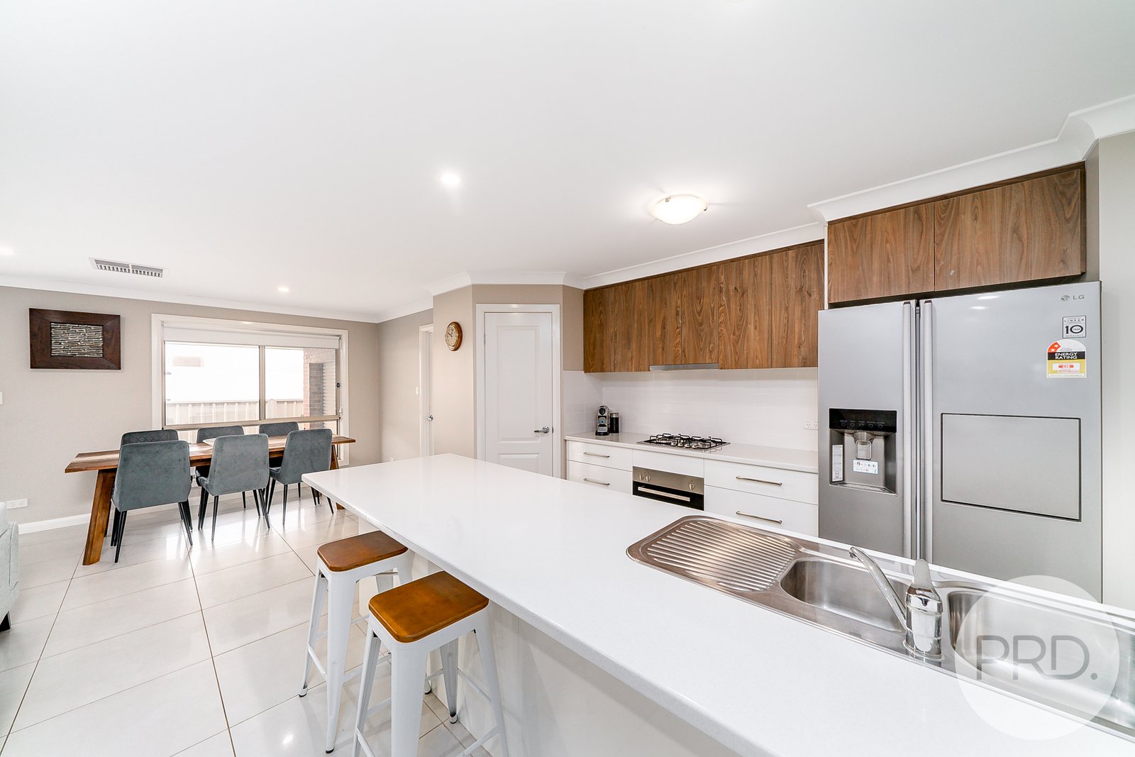 25 Maitland Drive ESTELLA 5