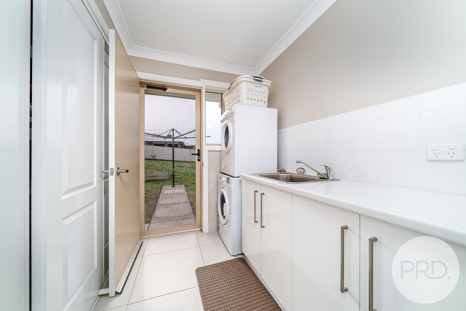 25 Maitland Drive ESTELLA 15