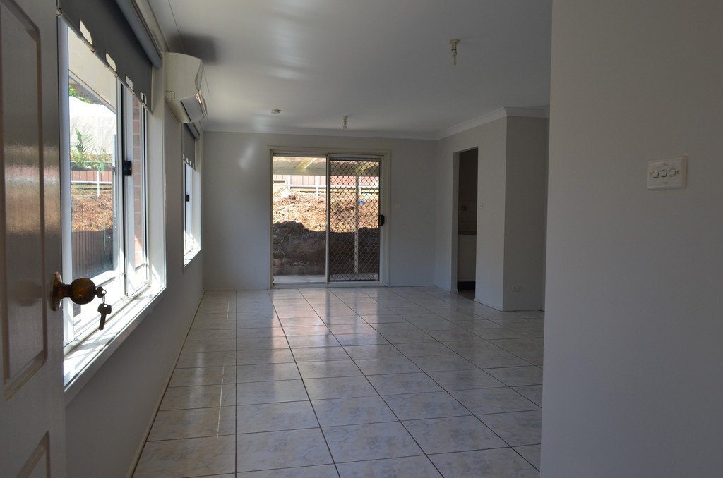 25 Mary Street MACQUARIE FIELDS 2