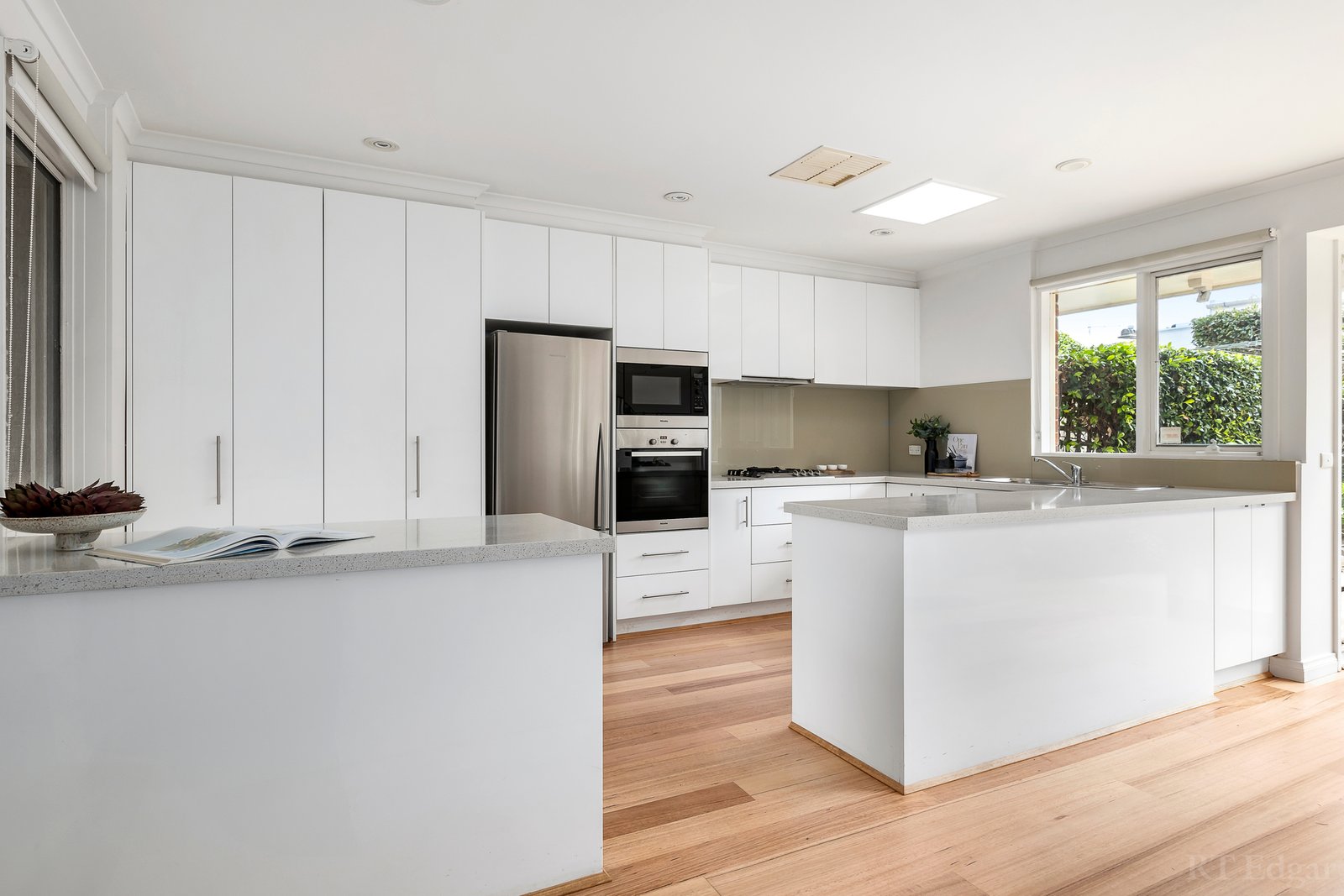 Real Estate and Property in 25 May Road, Toorak, VIC