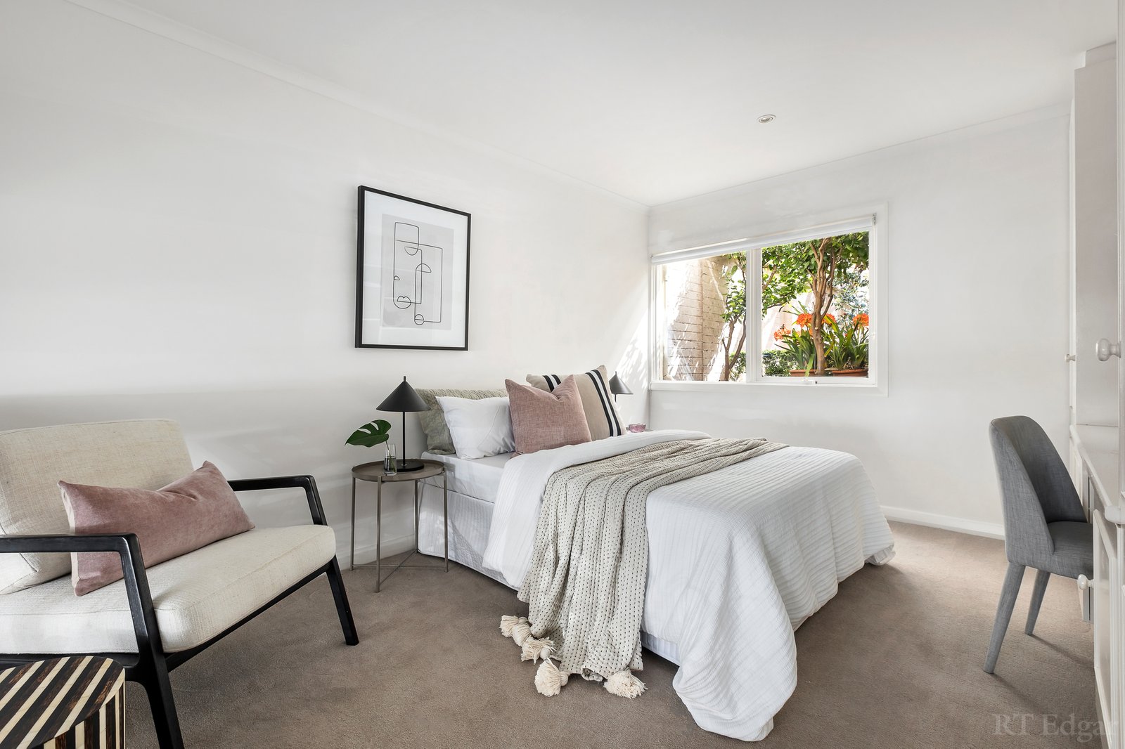 Real Estate and Property in 25 May Road, Toorak, VIC