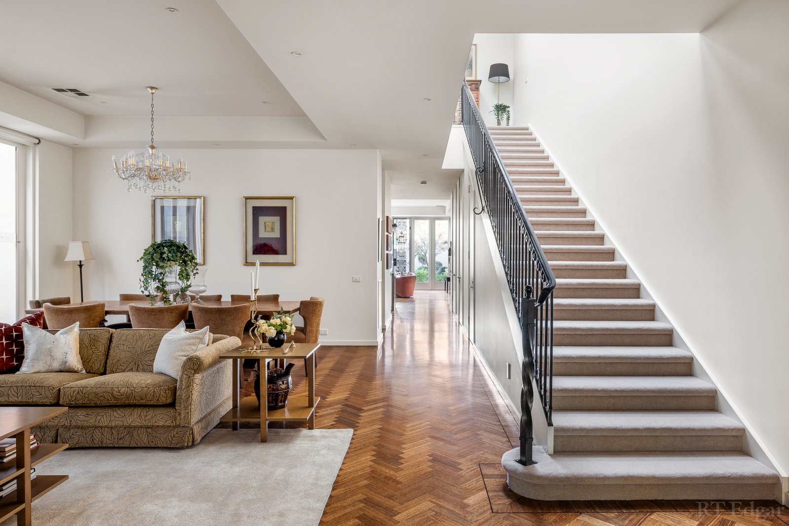 Real Estate and Property in 25 Mayfield Avenue, Malvern, VIC