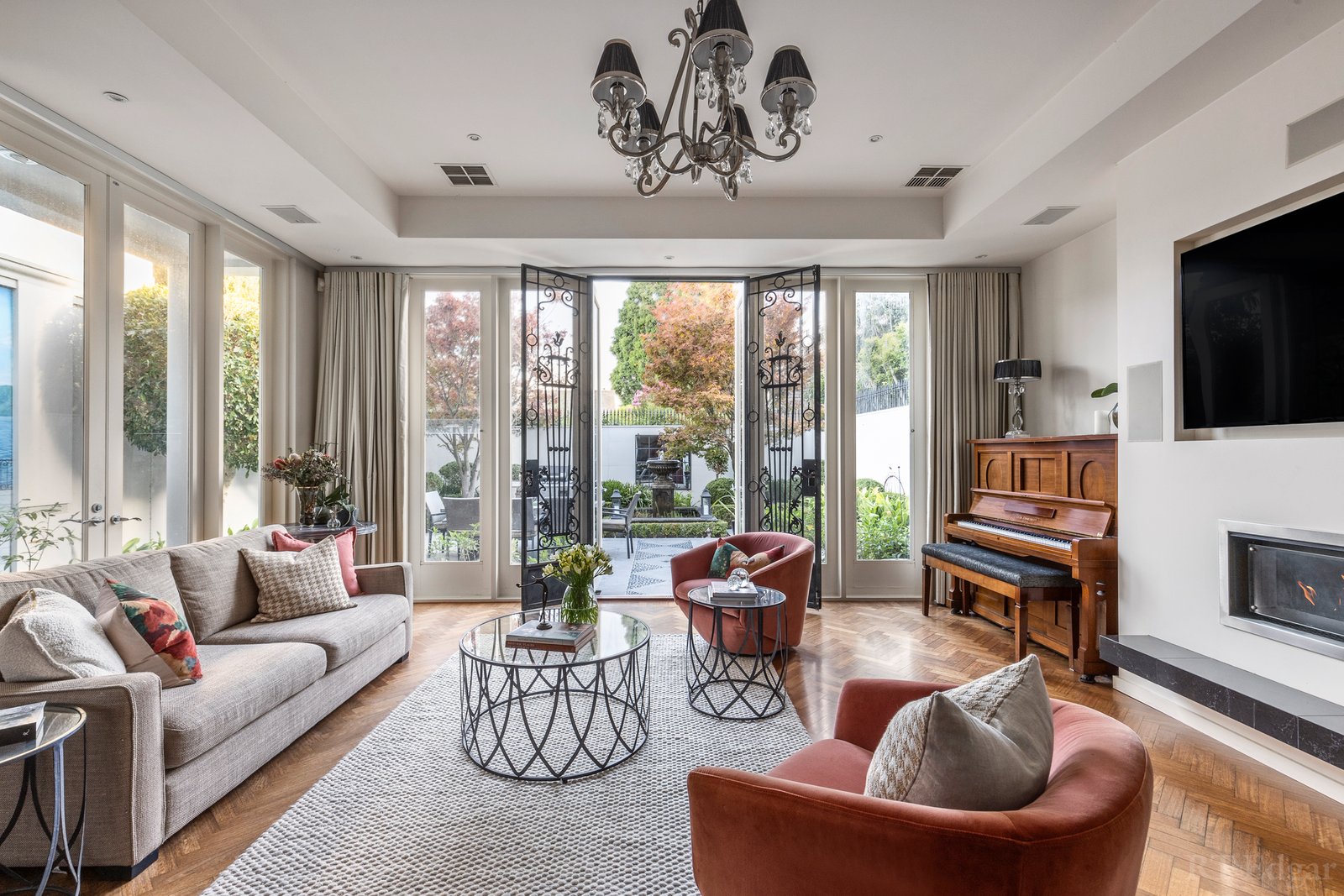 Real Estate and Property in 25 Mayfield Avenue, Malvern, VIC