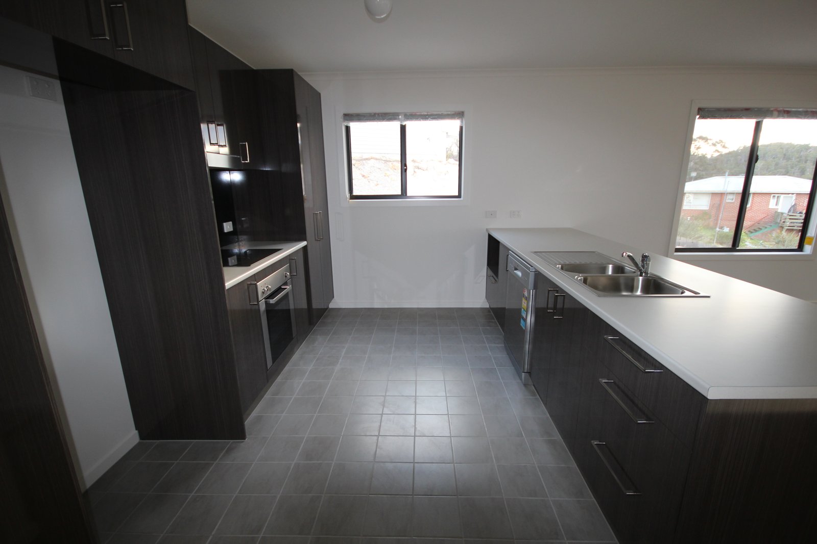25 McGill Rise CLAREMONT 3
