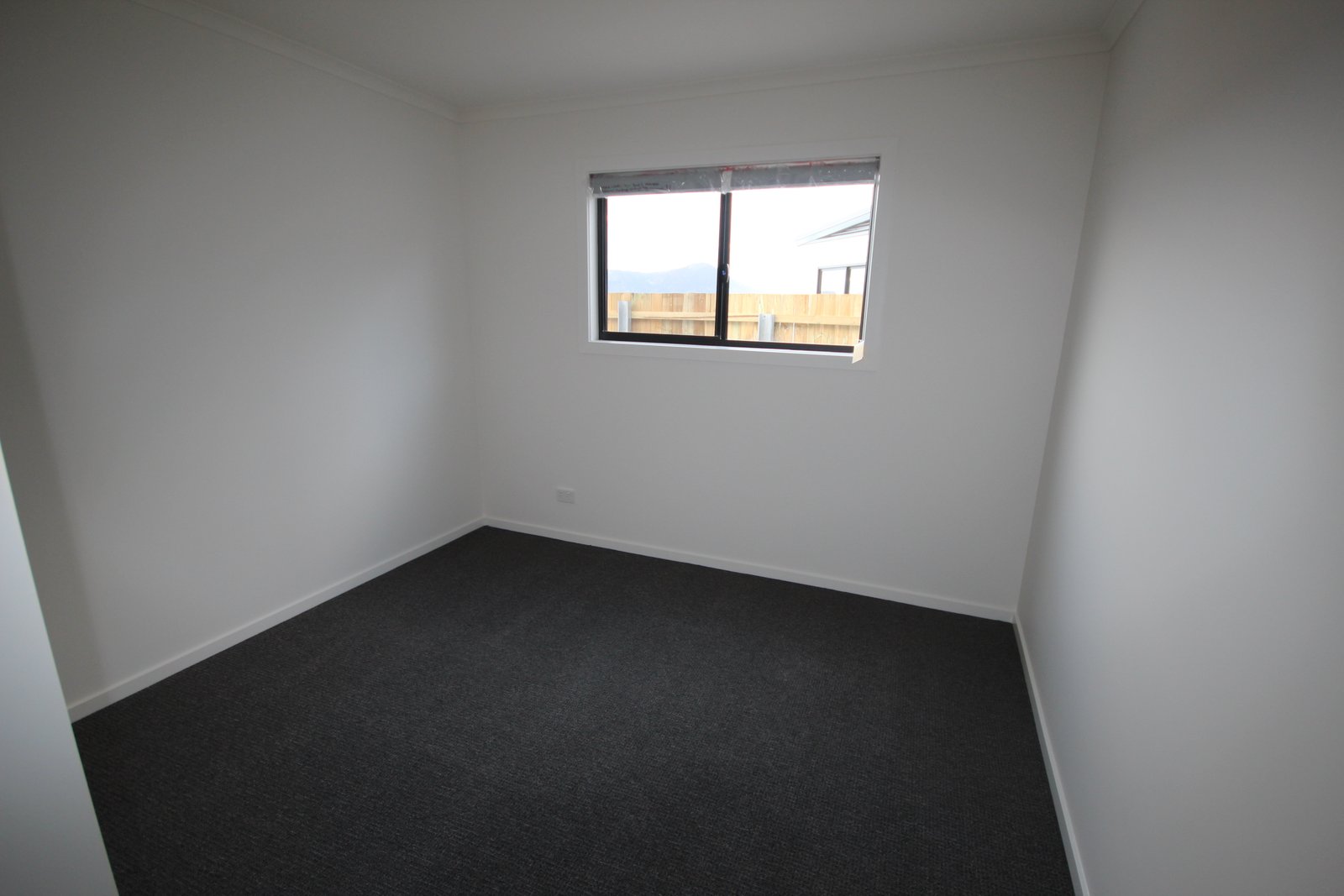 25 McGill Rise CLAREMONT 10
