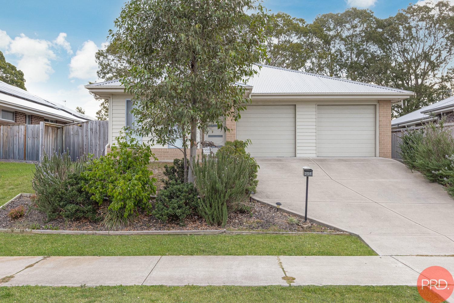 25 McGlinchey Crescent THORNTON 1