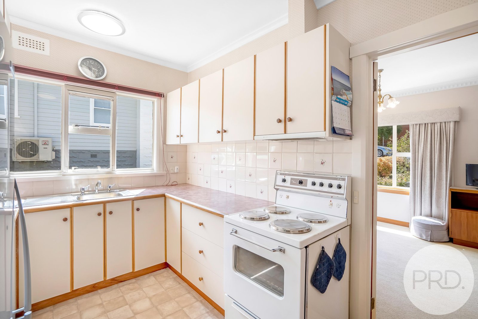 25 Meath Avenue TAROONA 18