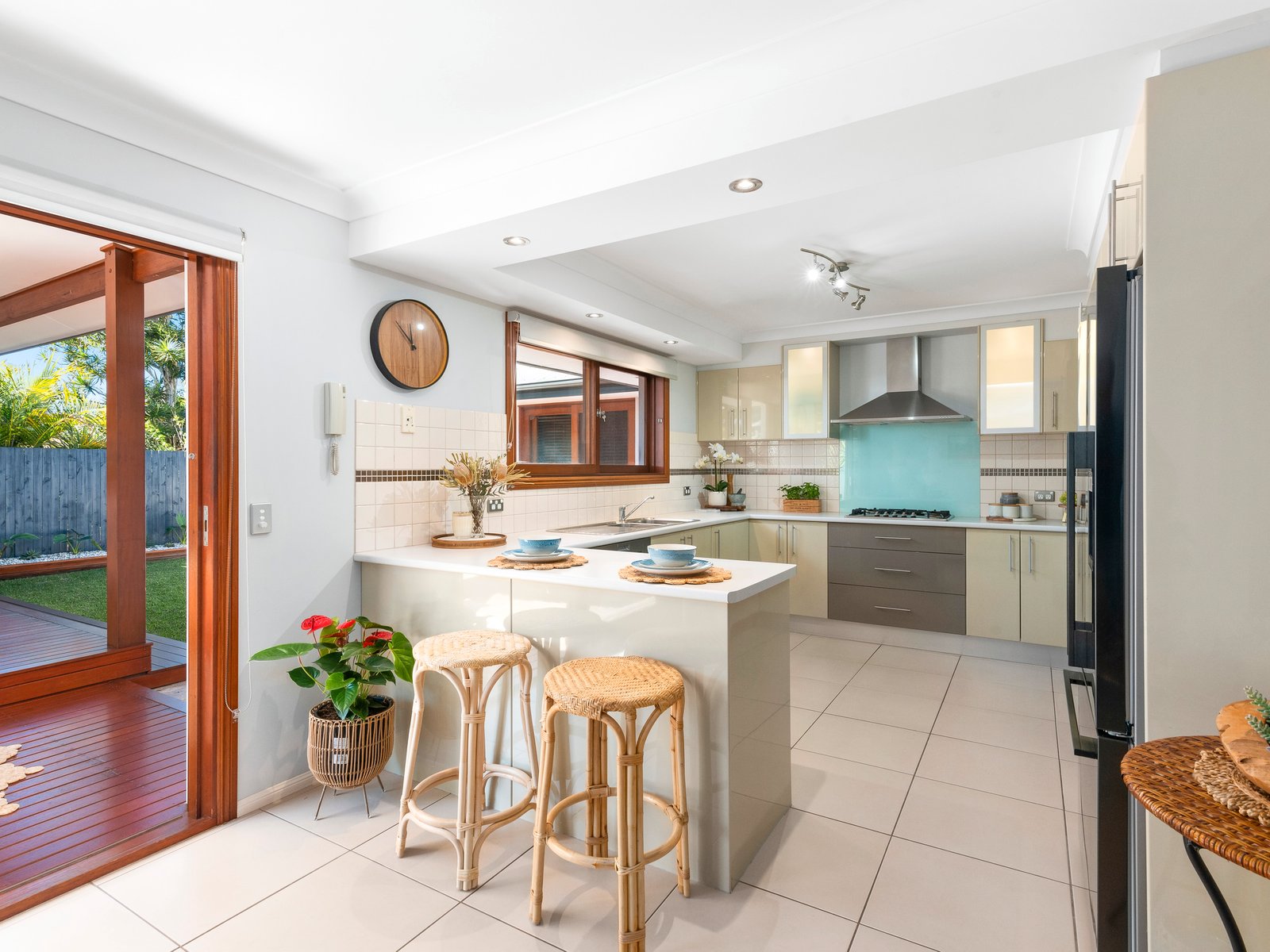 25 Melaleuca Drive PALM BEACH 6