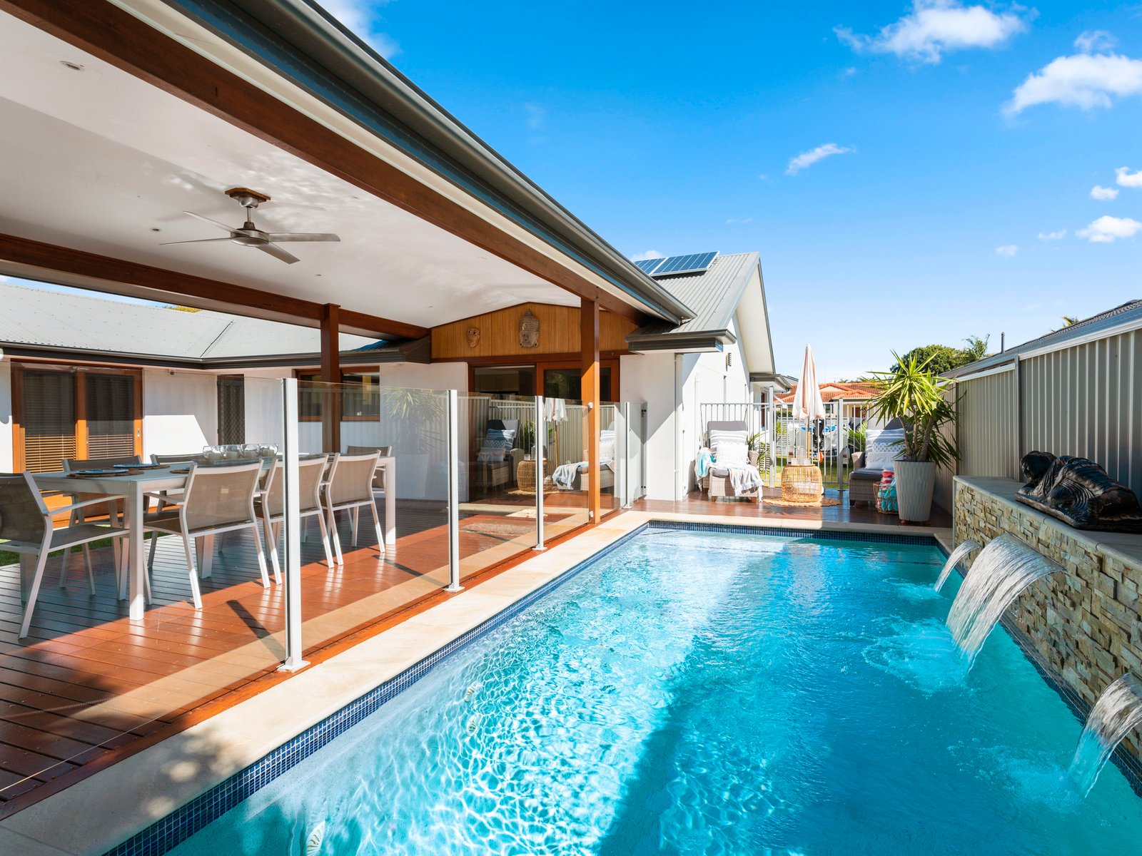 25 Melaleuca Drive PALM BEACH 8