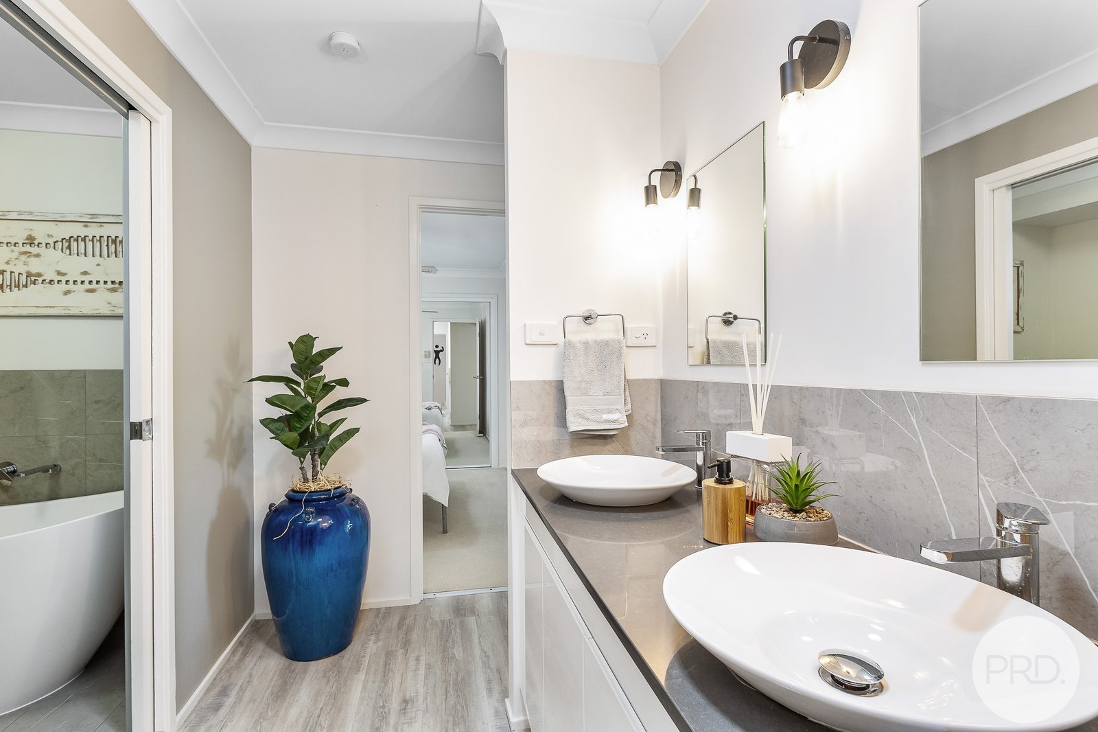 25 Midshipman Circuit CORLETTE 17