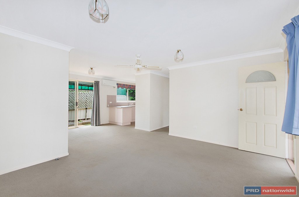 2/5 Mill Street LAURIETON 4
