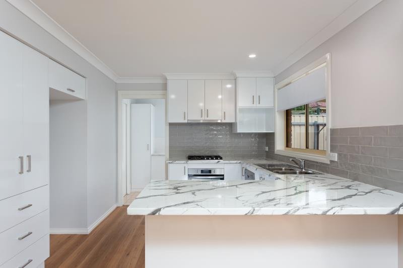 2/5 Minchin Place KOORINGAL 4