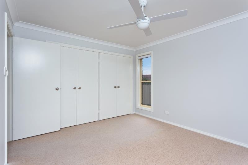 2/5 Minchin Place KOORINGAL 5