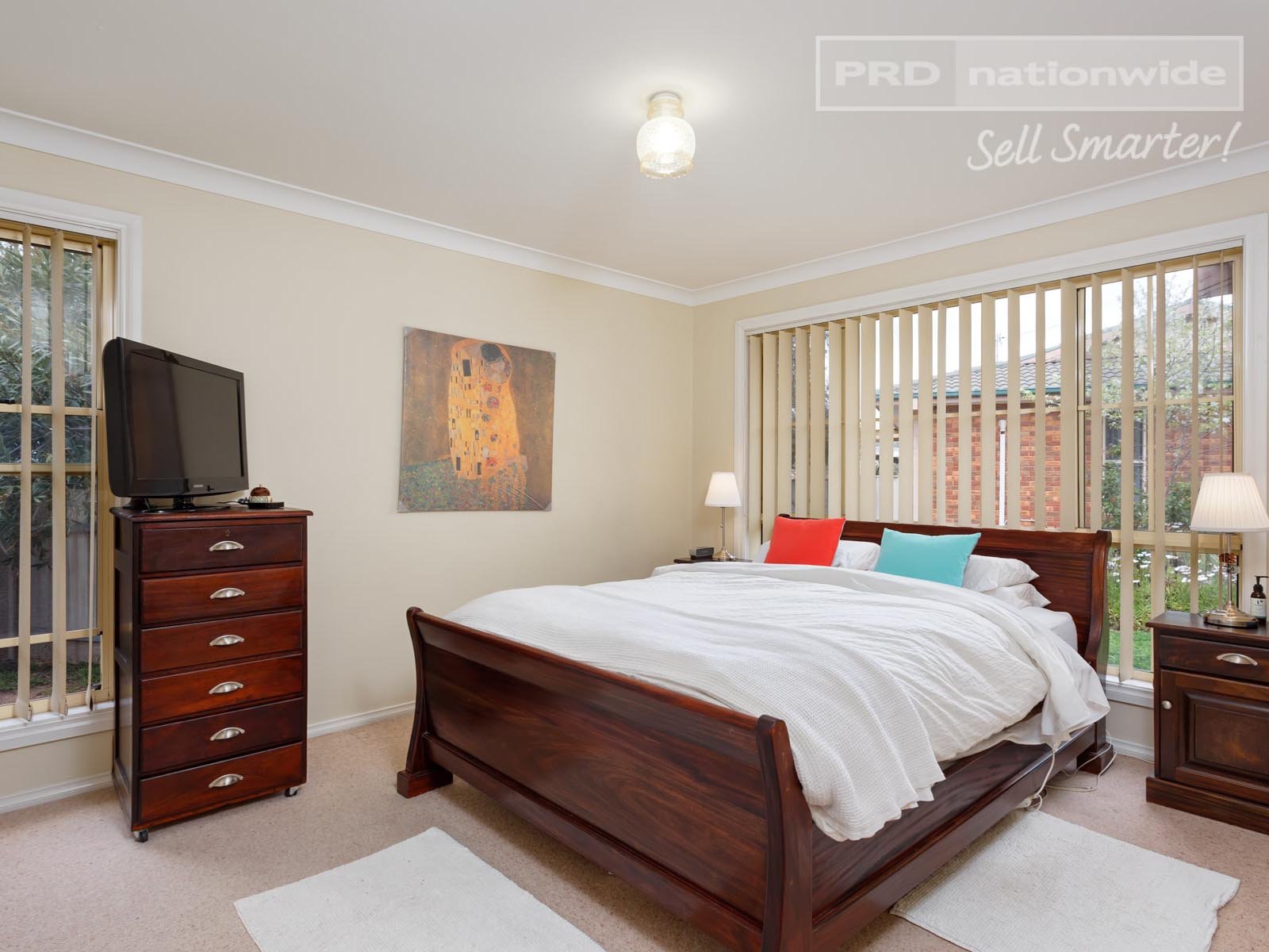 2/5 Minchin Place KOORINGAL 6