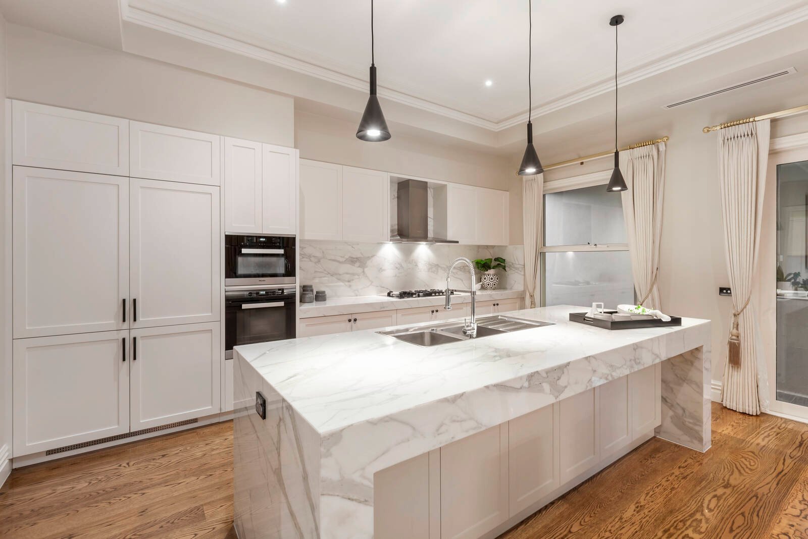 Real Estate and Property in 25 Mont Albert Road, Canterbury, VIC